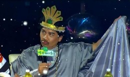 模仿娱乐圈吃瓜爆料直播,直播揭秘明星幕后故事