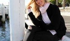 吃瓜女大学生网红视频,女大学生网红的吃瓜日常揭秘